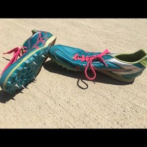 Women’s spike shoes